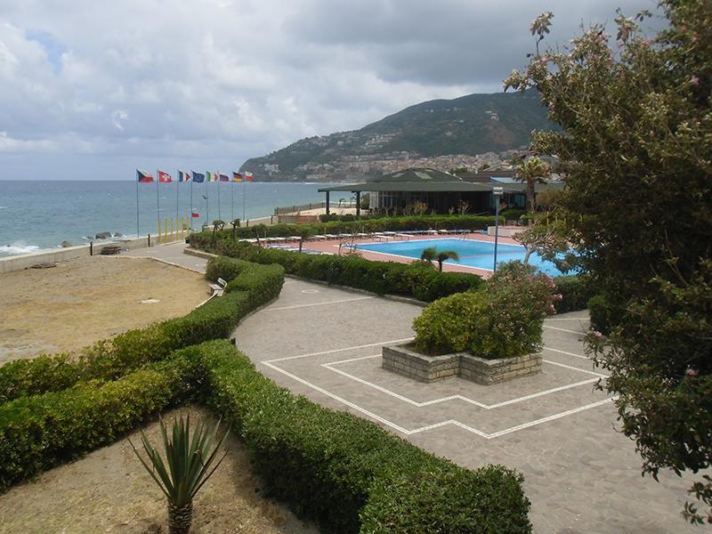 Villaggio Club Calanovellamare Resort 3*